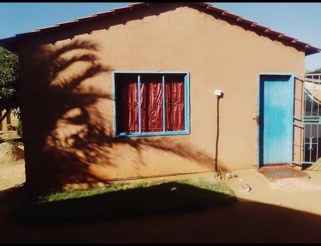 2 BEDROOM HOUSE FOR SALE IN SOSHANGUVE SS